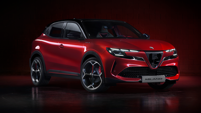Alfa Romeo Milano, front 3/4