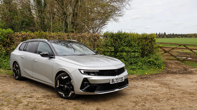 Vauxhall Astra GSe Sports Tourer - front